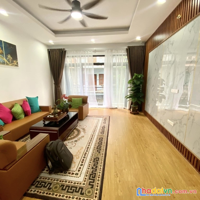 Bán nhà trần quang diệu, đống đa, gara ô tô, thang máy, 55m2, 6 tầng. giá 14,8 tỷ