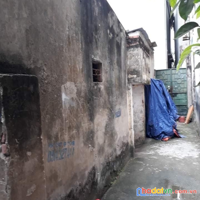 Bán đất vàng đẹp ngay giữa trung tâm cầu giấy ngay trên con phố trần quốc vượng tiện ích lớn