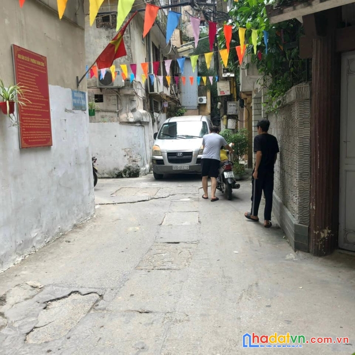 Bán nhà mới tinh láng hạ ô tô qua nhà - ngõ thông- 45m -lô góc 5 tầng -sổ nở hậu- nhỉnh 7 tỷ