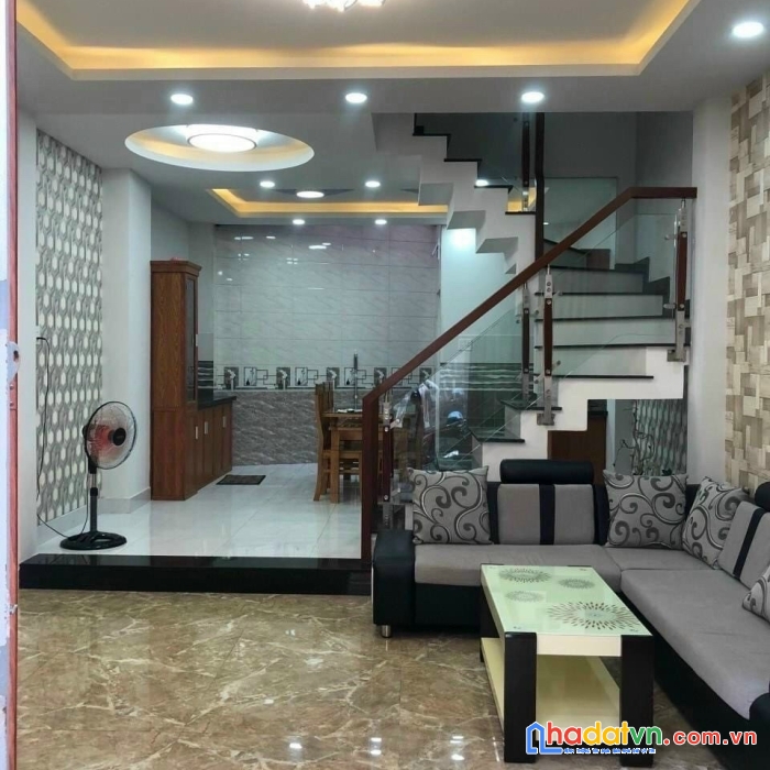 Vị trí đẹp, lê đình thám, 4.8 x 10m, 2 lầu, 5.2 tỷ, tân phú