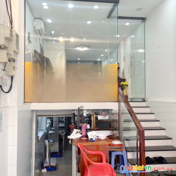 Nhà 5 tầng nở hậu mt dạ nam phường 2 quận 8. giá 16.5 tỷ tl