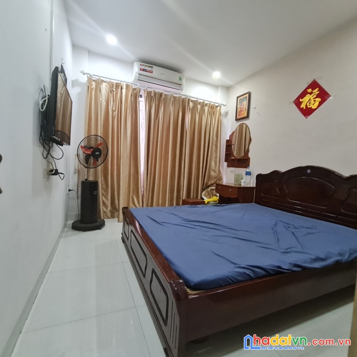 Bán chung cư cầu giấy, 65m2, 2 ngủ, trung tâm, gần big c, nam trung yên, 2,45 tỷ