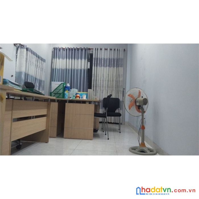 Diện tích lớn. bán đất tặng nhà cách bến xe tt 300m giá  hơn 1 tỷ tlcc