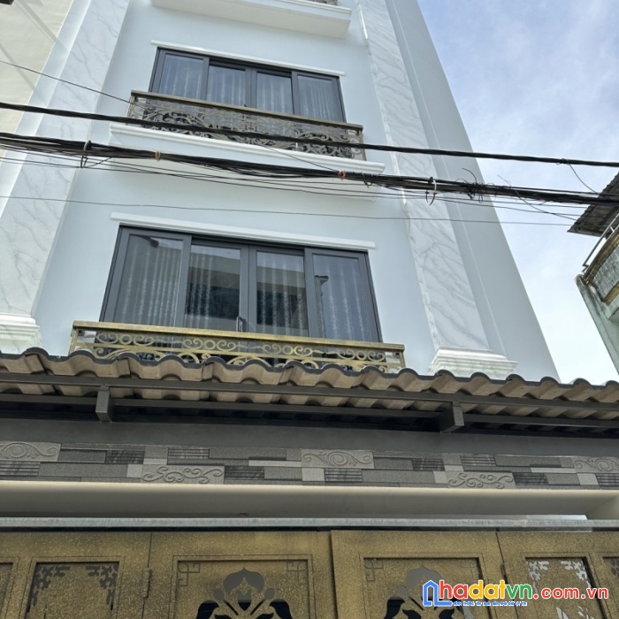 Nhà mới xây, ôt vào nhà, thiết kế hiện đại, khu phân lô đẳng cấp.