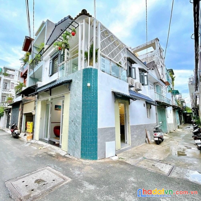 Bán nhà vị trí đẹp, căn góc 2 mặt tiền xe hơi, đường số 1, 40m2, 4.5 tỷ.