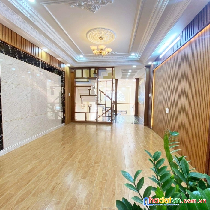 Q12.349. hxh 6m thông, nguyễn ảnh thủ q12, dts 179m2, 5 tầng, phù hợp kinh doanh.