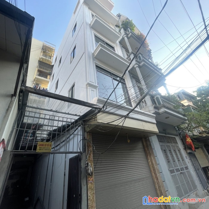 Hiếm của hiếm - gara ô tô 7 chỗ - lô góc - nhà mới koong - một lô duy nhất - chỉ hơn 5 đồng.