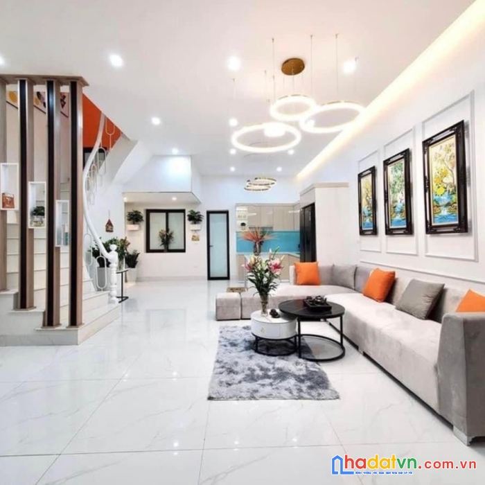 Bán nhà ở phố hoàng sâm - nghĩa đô - hà nội, dt50m2x5t mt3.8m giá chào 4,45 tỷ