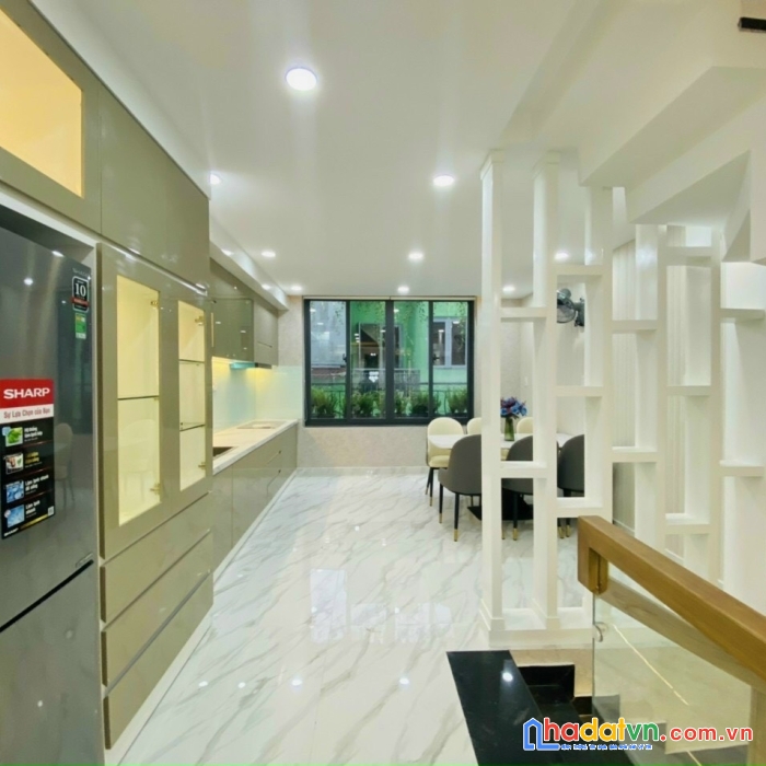 Nhà đẹp hẻm 4m trần quý cáp, 4 x 10m, 3 lầu, 8.2 tỷ, bình thạnh