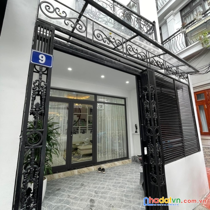 Bán nhà tân mai – đền lừ 72m2, 5 tầng, 2 mặt thoáng, ô tô, nhà mới ở ngay, 7 tỷ lh 0977435869.