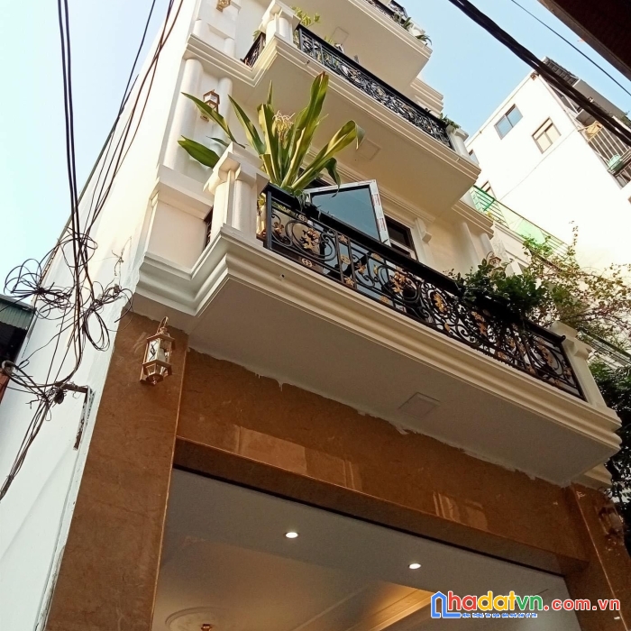 Bán nhà trần thái tông gần phố- nhỉnh 4 tỷ- 46m