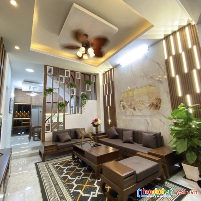 Bán nhà trần quốc vượng 43m 3.9 tỷ- cách phố 50m- vị trí trung tâm