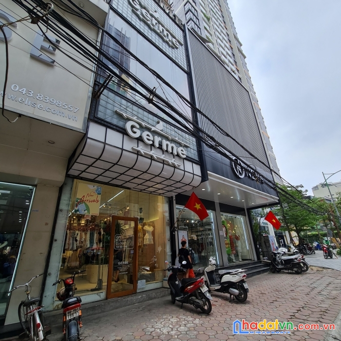 Mặt phố cầu giấy, kd thời trang, vỉa hè rộng, dt 70m2x4t, nhỉnh 20 tỷ