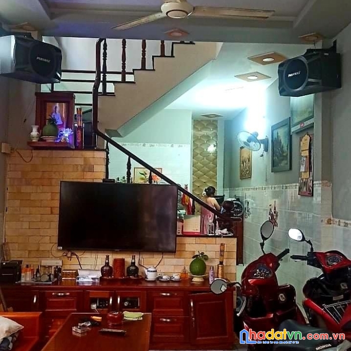 Gấp bán nhà hxh q. tân phú sát mặt tiền tân kỳ tân quý 50m2 nhỉnh 3 tỷ.