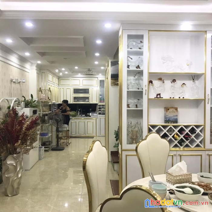 Siêu phẩm tòa nhà phùng chí kiên-cầu giấy-7 tầng-oto-thang máy-giá:48 tỷ