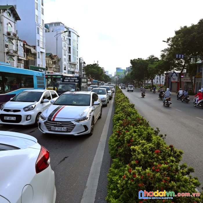 Mặt phố nguyễn văn cừ, long biên - ô tô, hè 4.5m - mt 5.5 x 40m2 - chỉ 10 tỷ