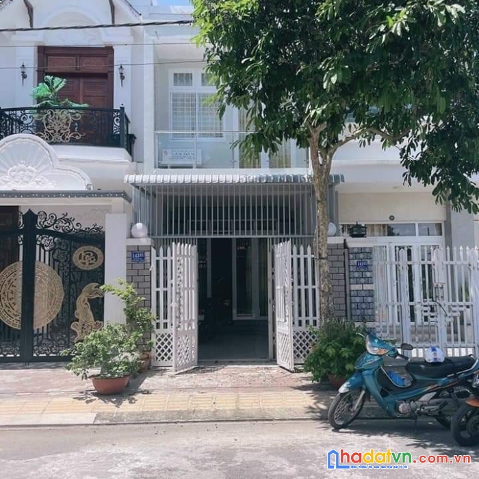 Cần bán căn nhà mặt tiền vị trí đẹp giá siêu đầu tư tại khu sao mai - tp bến tre