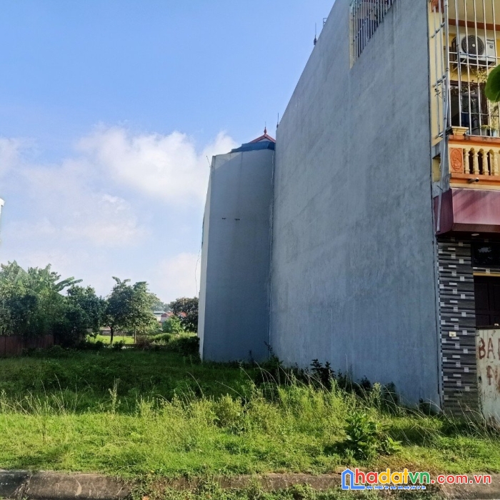 -      bán 48m2 tái định cư tiên dược. vỉa hè rộng 2,5m chỉ nhỉnh 2 tỷ