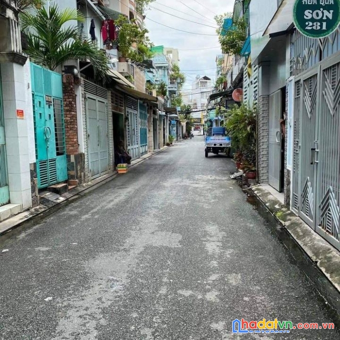 Nhà đẹp- 4 tầng-nguyễn hữu tiến- tân phú