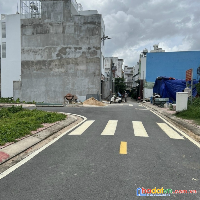 Đất đẹp khu nhà lầu .giá tốt nhất bình tân