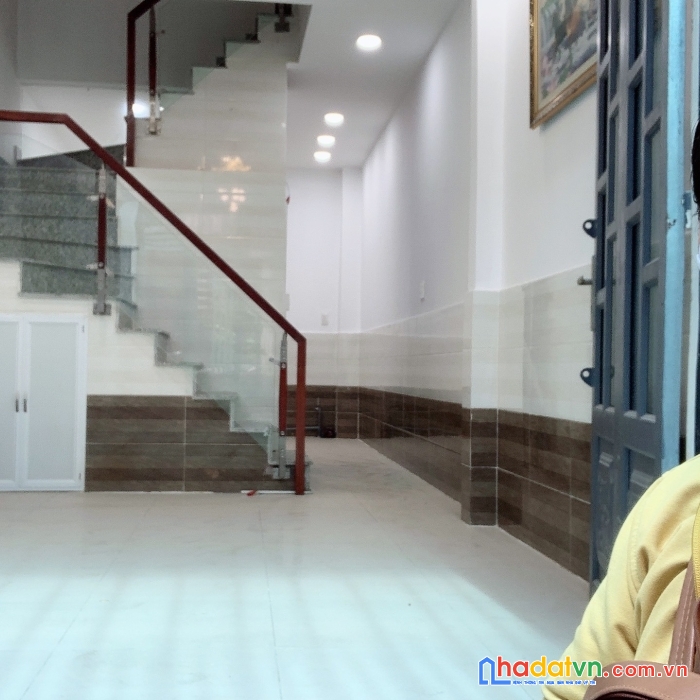 Nhà chính chủ nhỏ tiền 40m2 nở hậu hxh phạm thế hiển quận 8