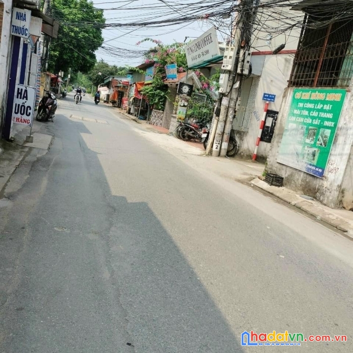 Bán gấp nhà mới nguyễn văn linh - 35m2 ô tô đỗ cổng - ngõ nông - thông sàn - chỉ hơn 2 tỷ