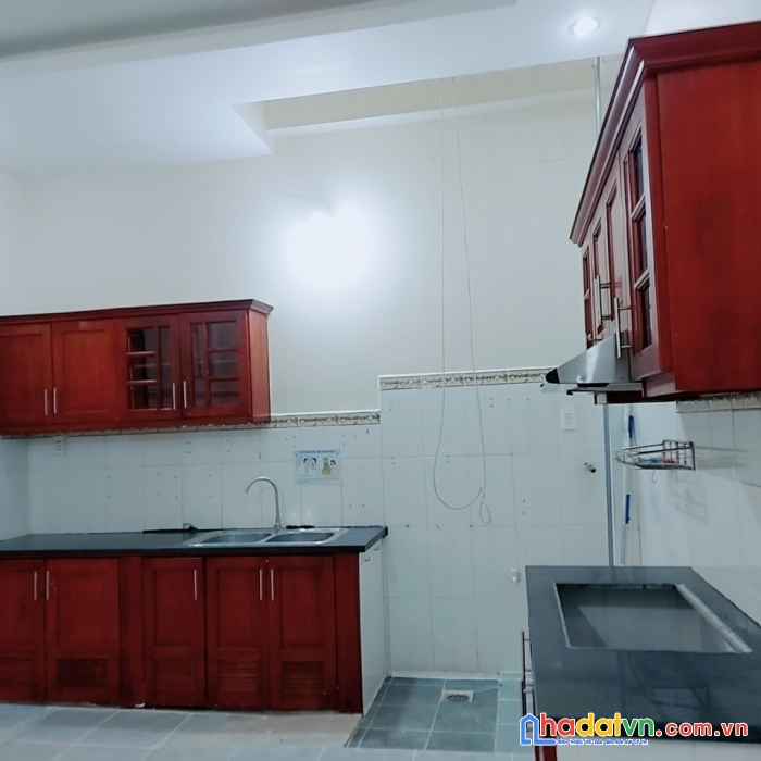 Bán gấp nhà hxh cách 10 m vũ tùng phường 2 bình thạnh-90m2-ngang 4,6 m-3pn-4wc-sổ vuông- nhà mới ở