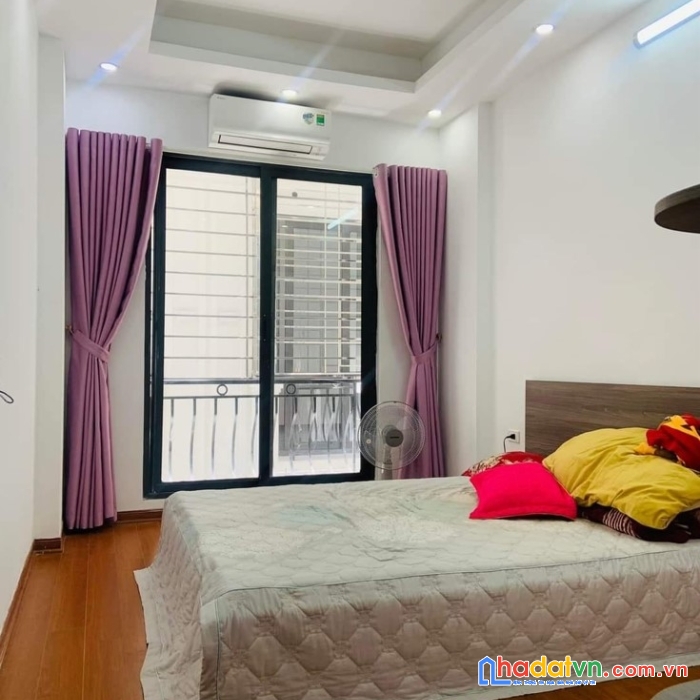 Bán nhà phố yên bình, văn quán, hà đông. 42m x 5t, kd, trung tâm. giá cực tốt 6.2 tỷ