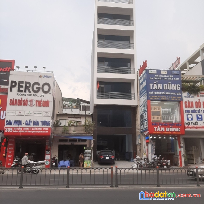 Nhà nguyên căn làm văn phòng -mbkd đường bạch đằng