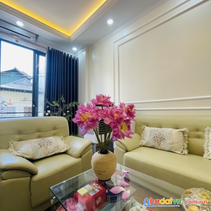 Bán biệt thự vườn bồ đề lâm du-vị trí tuyệt đỉnh-288m2 mặt tiền 8.3m