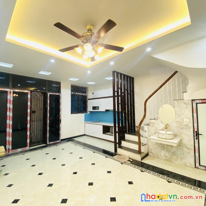 Chỉ 4.1 tỷ, sở hữu ngay căn nhà siêu đẹp phố khâm thiên, 36m2 x 4t, mt 5.4m