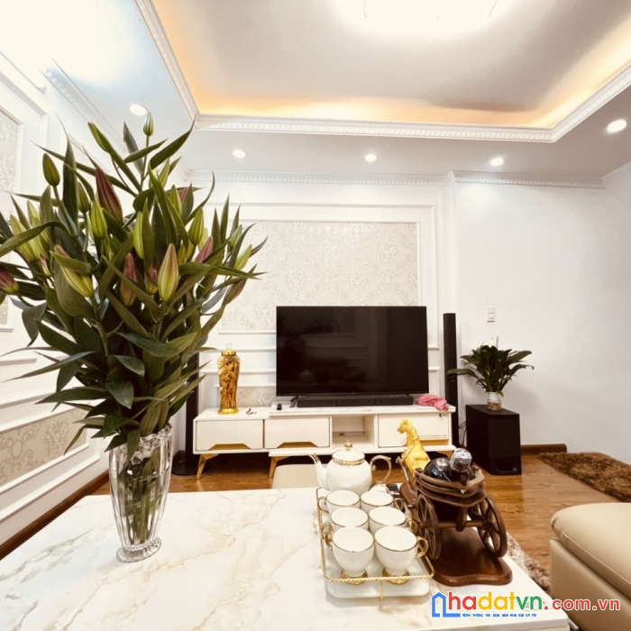 Bán nhà ngõ 69a hoàng văn thái 44m2*4 tầng, ô tô đỗ cổng, chỉ 4.55 tỷ.
