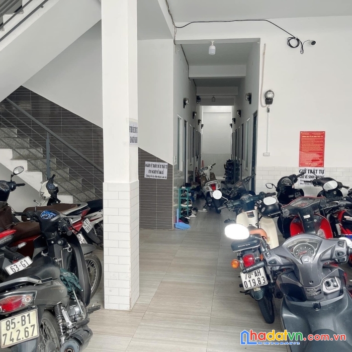 Bán nhà mặt tiền lê trọng tấn - tân phú. dt 10 x 50, 5 tầng, 32 pn giá 49.8 tỷ.