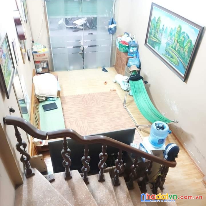 Bán nhà  phố  văn la ,  4 tầng, 52m2,  nhà sát phố, giá rẻ  3.1 tỷ