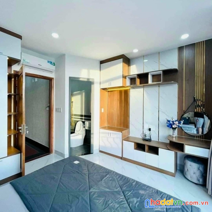 Nhà đẹp hẻm 4m trần huy liệu, 4 x 10m, 3 lầu, 8.1 tỷ, phú nhuận