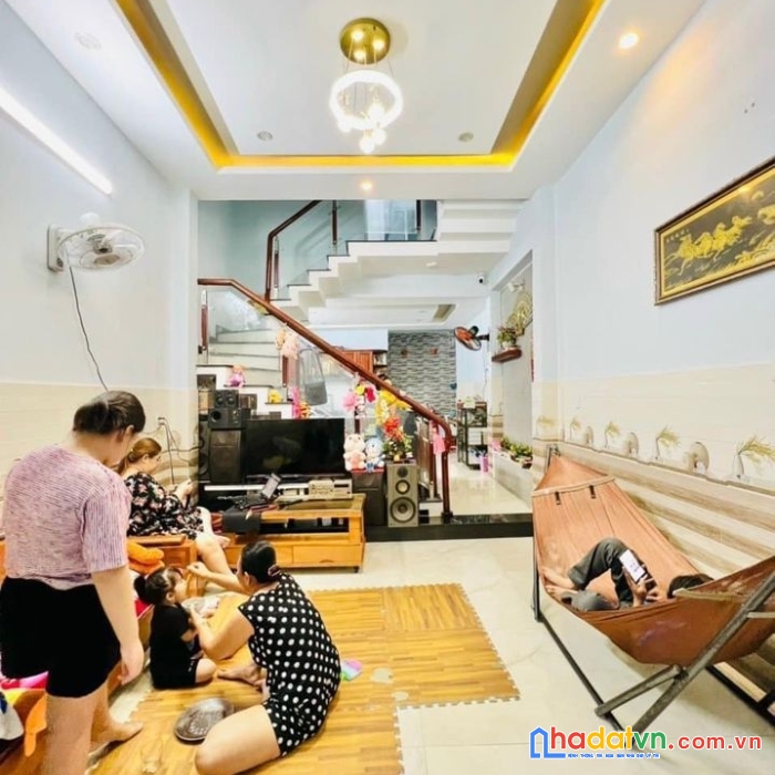 Hiếm, nhà trần cao vân đà nẵng, 110 m2, mặt tiền 5m, chỉ nhỉn 3 tỷ, 0929515355