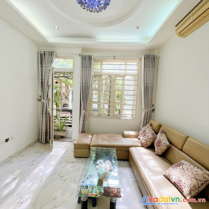 Hót nguyễn khánh toàn!!mặt ngõ - ô tô - kinh doanh bất chấp - nhà đẹp ở ngay