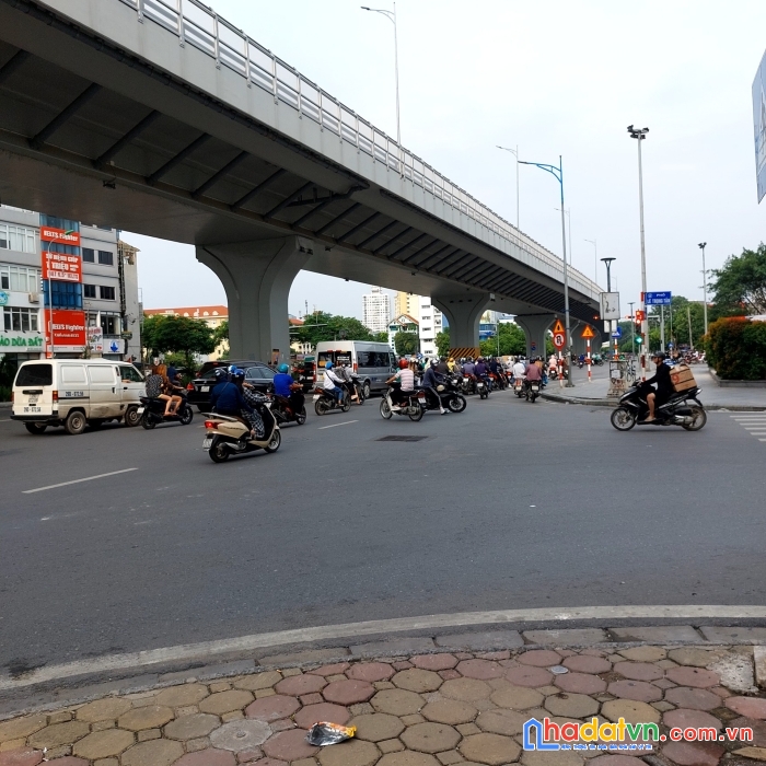Chính chủ bán nhà phố lê trọng tấn 175m2, ô tô vào nhà, vị trí cực đẹp
