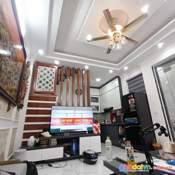 Cực hiếm chính chủ  bán nhà đê trần khát chân- hbt 38x4t-10m ô tô đỗ  3,4 tỷ