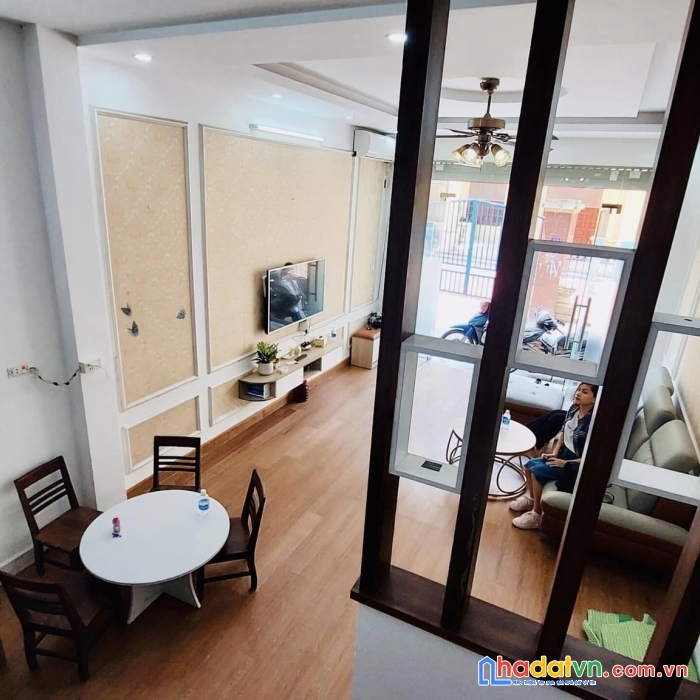 Văn quán - ô tô đỗ cửa  vào nhà - ngõ thông tứ phía- kinh doanh đa dạng - full nội thất - dtsd