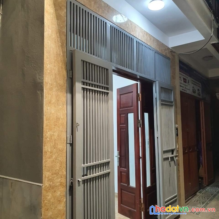 Mua là được - ở là đẹp - đầu tư là lời. hồ tùng mậu, cầu giấy. nhà 35m2, 5t, mt3.3, giá 4.2 tỷ.