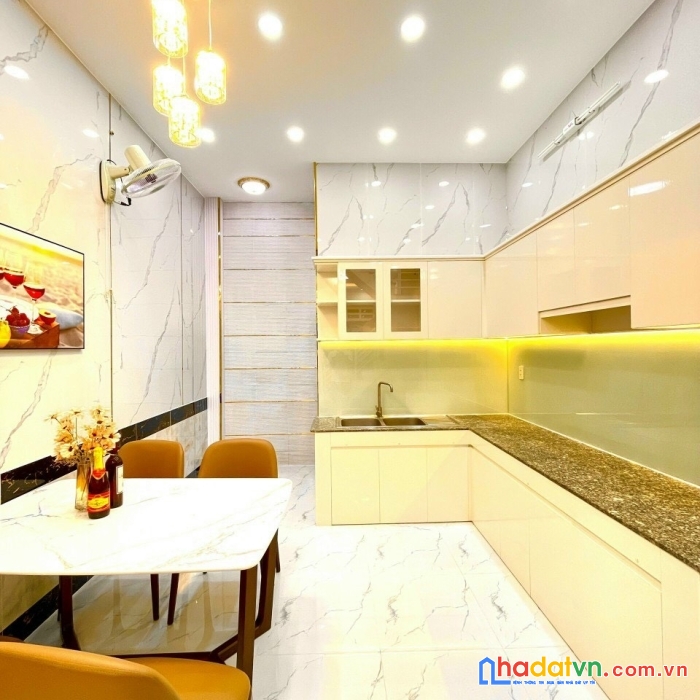 Bán nhà, 3.6 x 13m, nguyễn thượng hiền, 3 lầu, 5.6 tỷ, bình thạnh