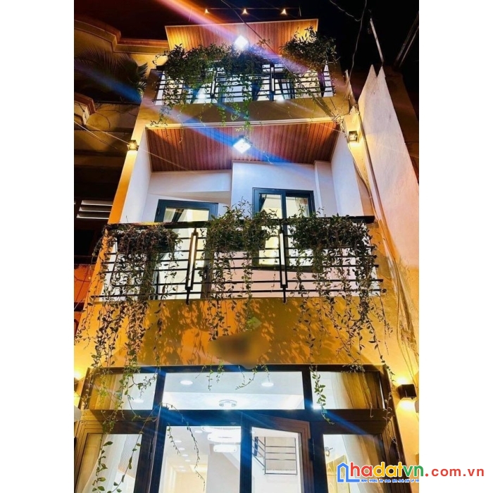 Bán nhà hxh nơ trang long, 36m2, 4 tầng, 4pn, sân thượng, chỉ 6,450 tỷ.