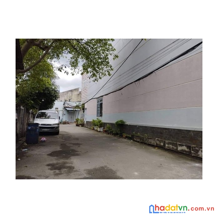 B.án nhà lô góc đường số 9 gần đường truông tre linh xuân 70m  xe tải tránh