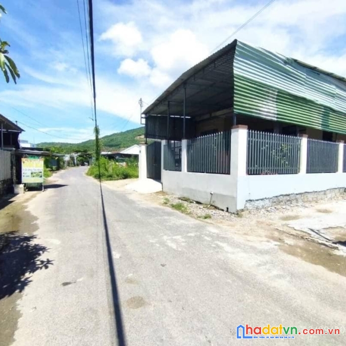 Bán lô đất diên sơn diên khánh  cách đương liên xã 30m , thích hợp an cư lập nghiệp