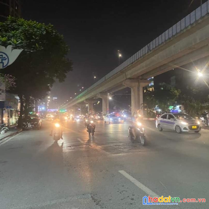 Bán nhà mp nguyễn trãi 108m2 mt 6,5m giá 38tỷ gần ngã tư sở kd sầm uất doanh thu ổn định thanh xuân