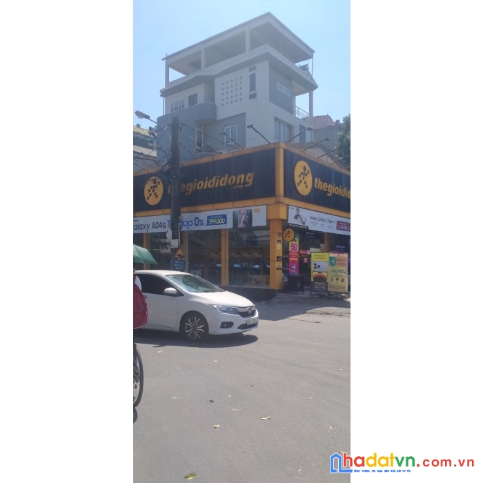 Bán nhà 3 tầng tt.đông anh, kinh doanh, ô tô, vỉa hè rộng, nhỉnh 8 tỷ, 0375555372