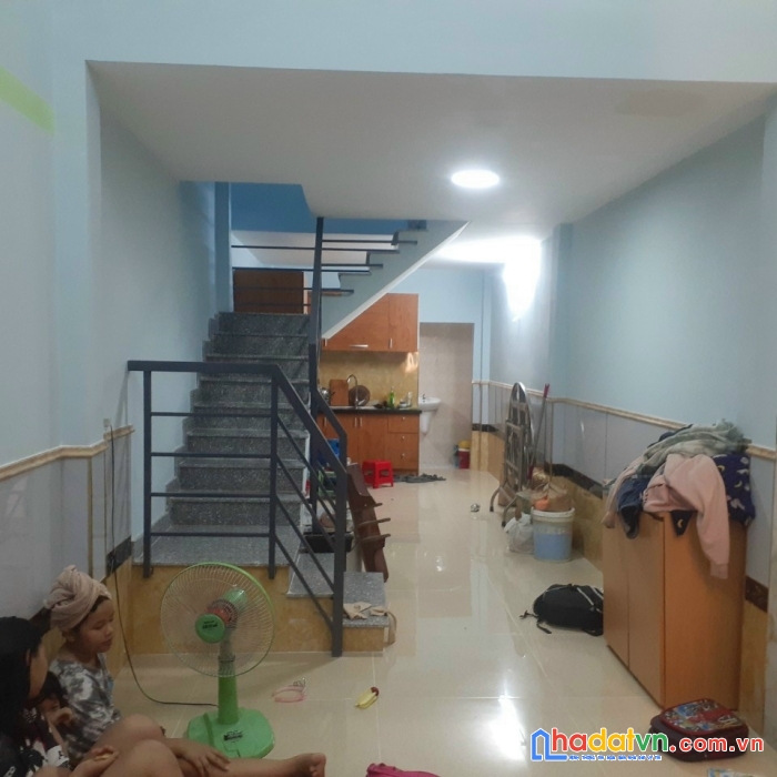 Nhà đẹp giá rẻ mua về ở liền không cần sửa chữa