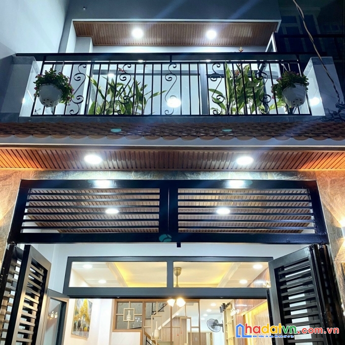 Hẻm gần 4m, xe hơi, 3.4 x 13m, 1 lầu, nhà đẹp, 5.8 tỷ, phú nhuận