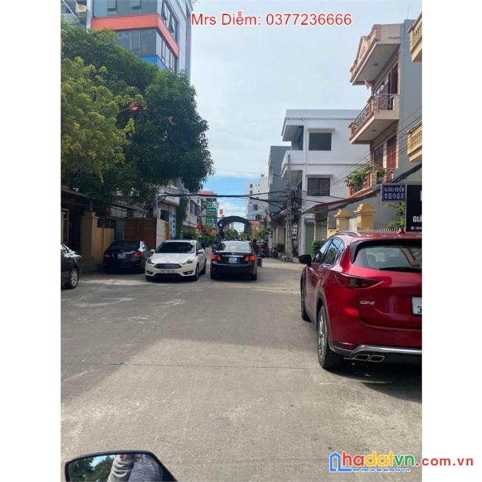 Hơn 3 tỷ, mrs diễm bán nhà 3 tầng mới trung tâm cao lỗ, uy nỗ, đông anh